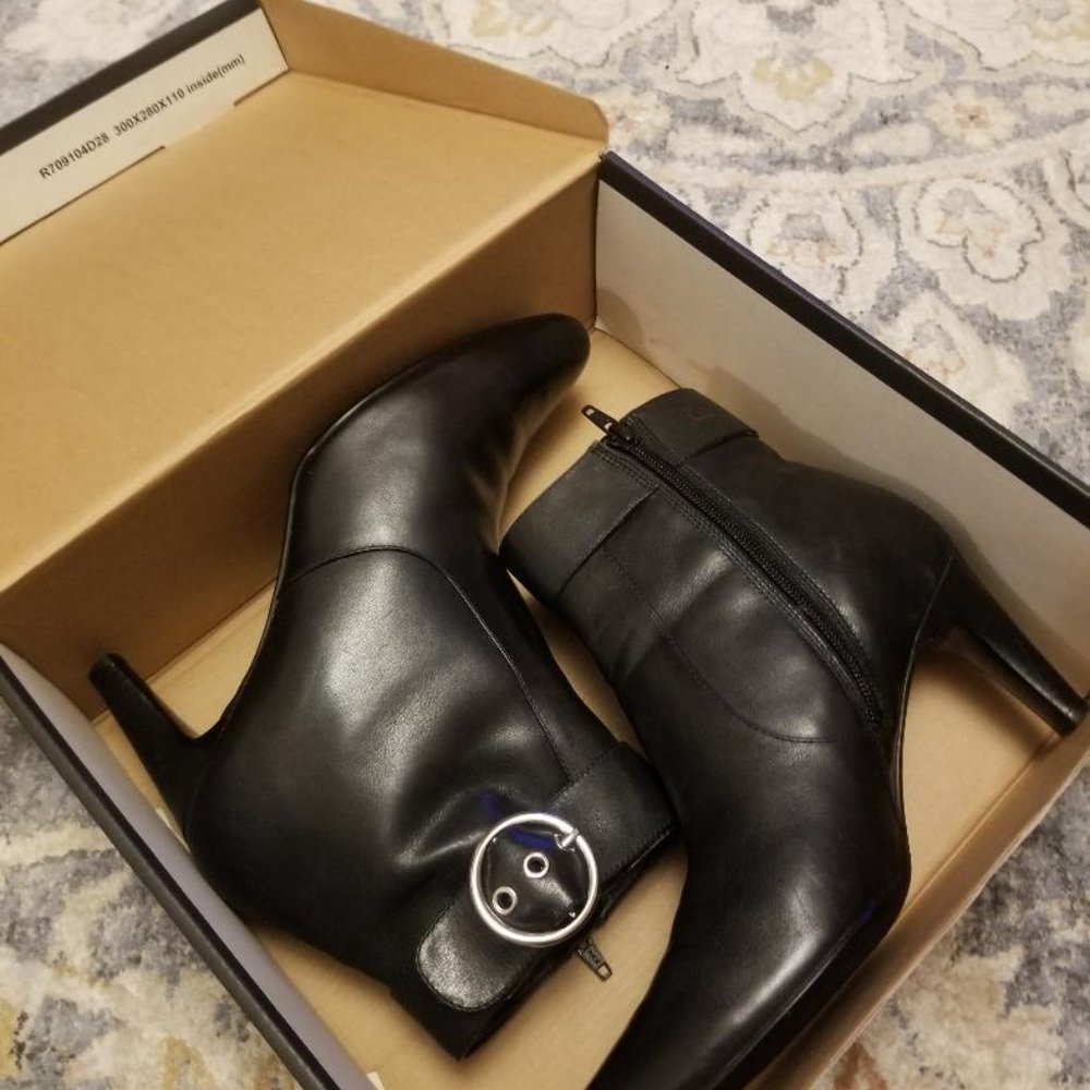 New in Box ECCO City Bristol Ankle Boots Bootie Leather Black 9.5
